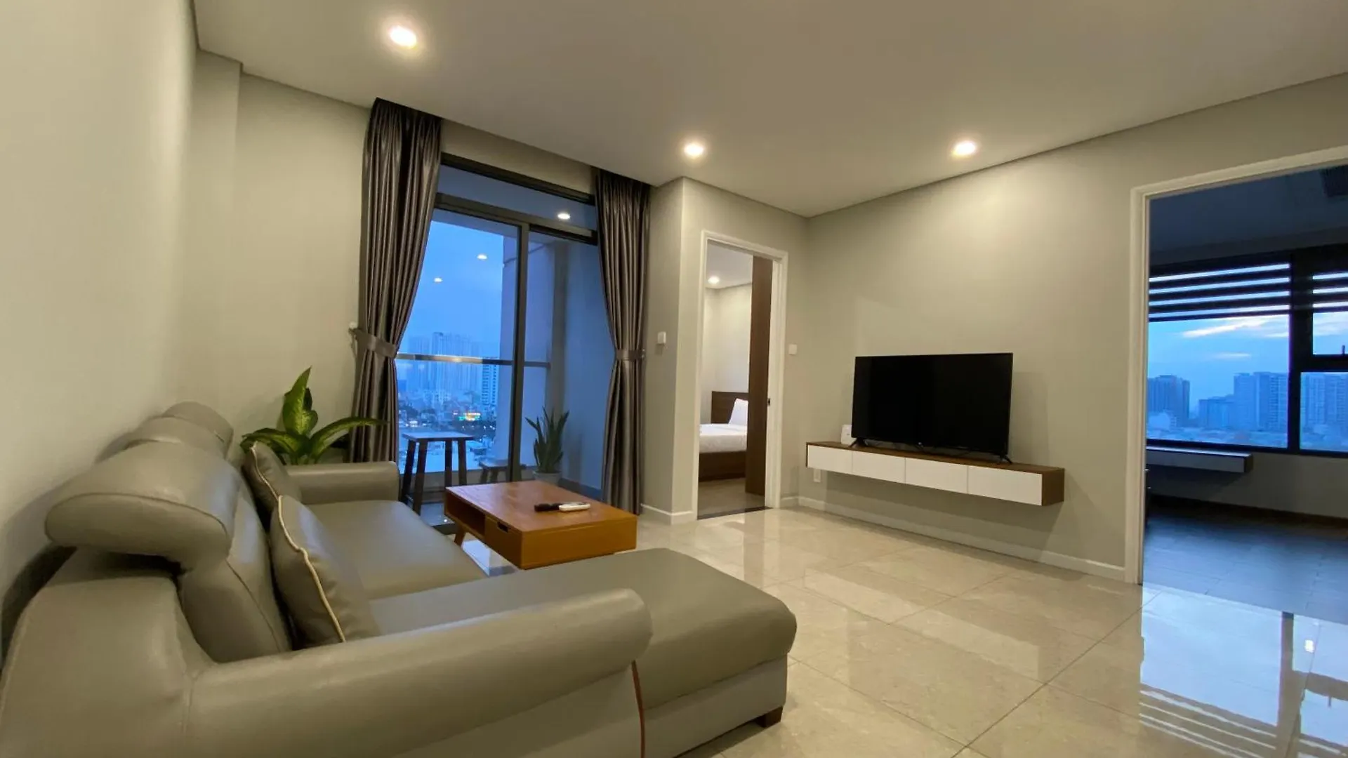 Triostay Vinh Hoi Apartment - Elegant Near City Highlights! Ho Chi Minh City